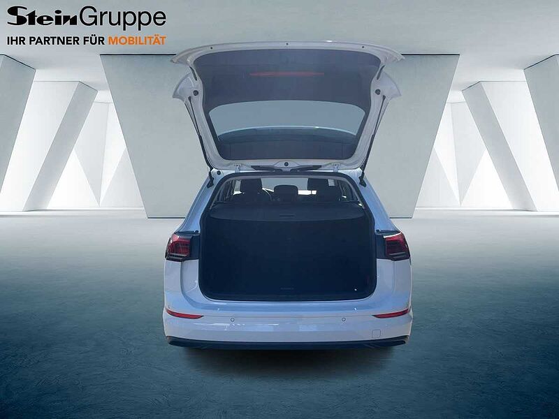 Volkswagen Golf VIII Variant 1.0 TSI Life Virt LED PDC