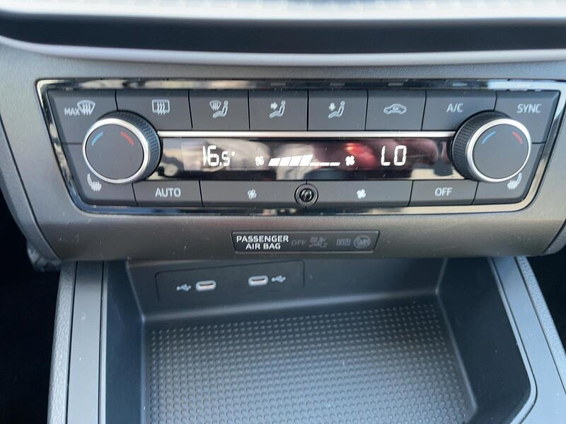SEAT Ibiza 1.0 TSI Style Edition Navi Virt LED PDC