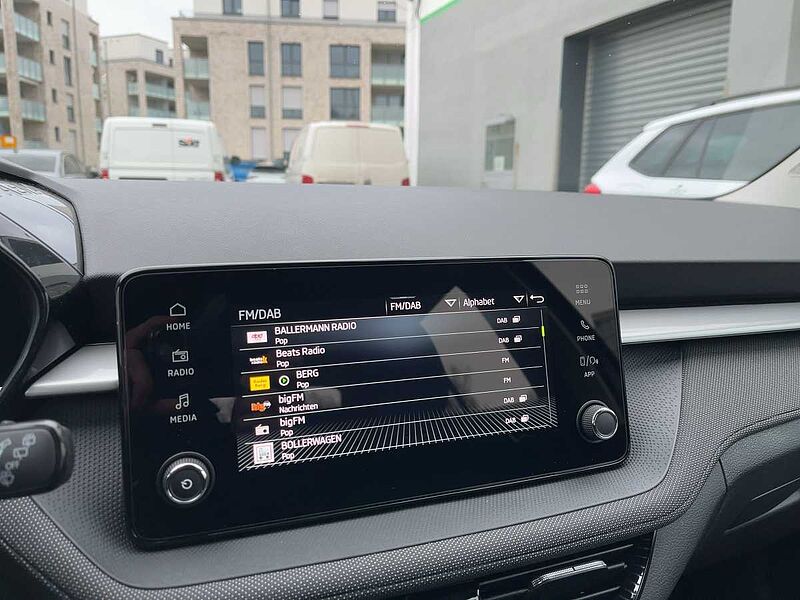 SKODA Fabia 1.0 TSI Selection LED PDC