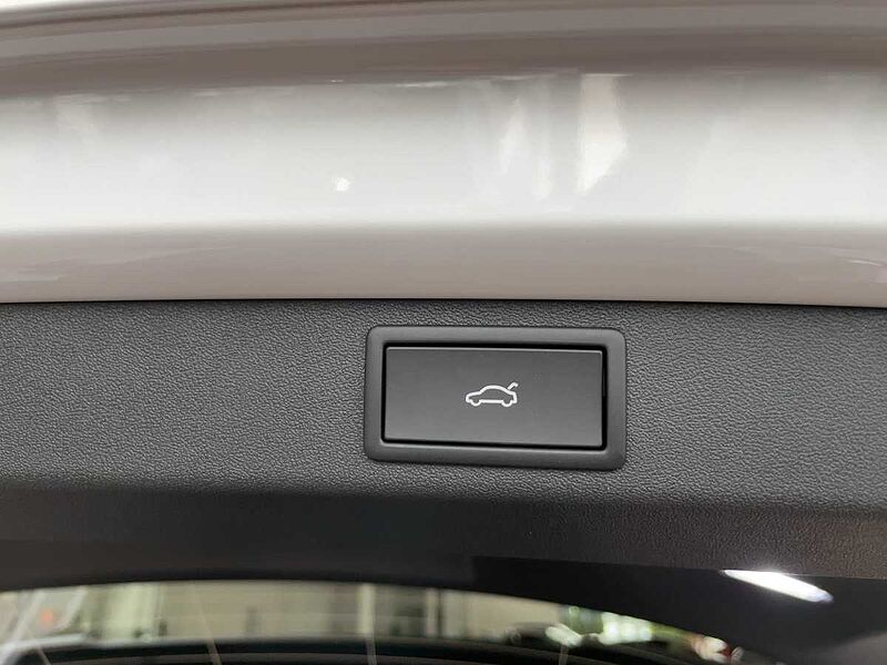 SKODA Elroq 85 Lodge AHK ACC LED Navi HUD Matrix PDC e