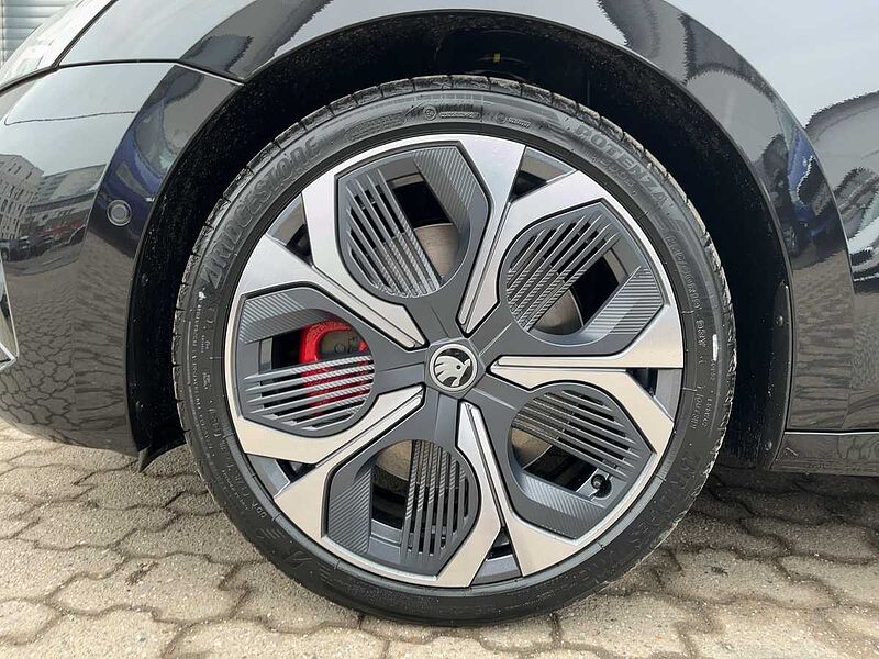 SKODA Octavia Combi 2.0 TSI W RS ACC Virt Navi PDC