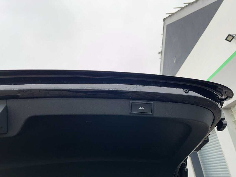 SKODA Octavia Combi 2.0 TSI W RS ACC Virt Navi PDC