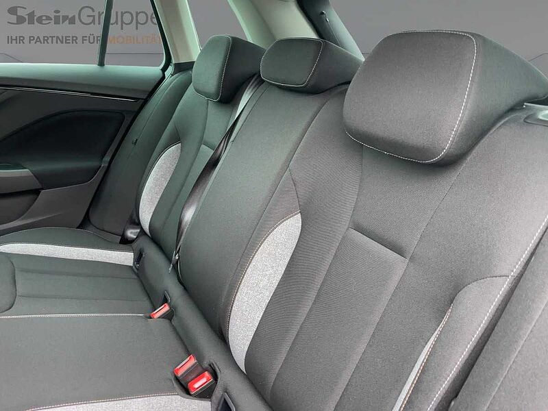 SKODA Kamiq 1.0 TSI Selection AHK Navi ACC Virt LED