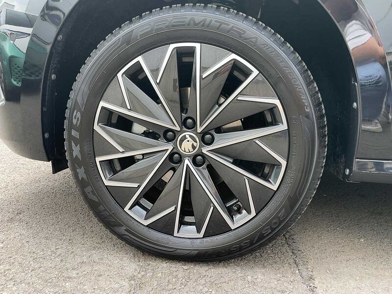 SKODA Kamiq 1.0 TSI Selection AHK Navi ACC Virt LED