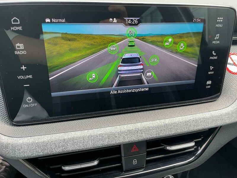 SKODA Kamiq 1.0 TSI Selection AHK Navi ACC Virt LED