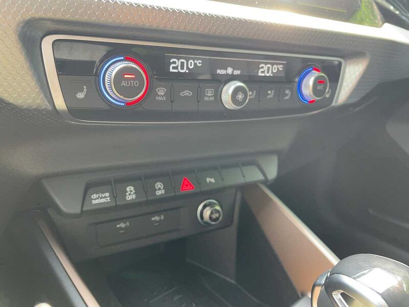 Audi A1 Sportback advanced SHZ LED KAMERA APP
