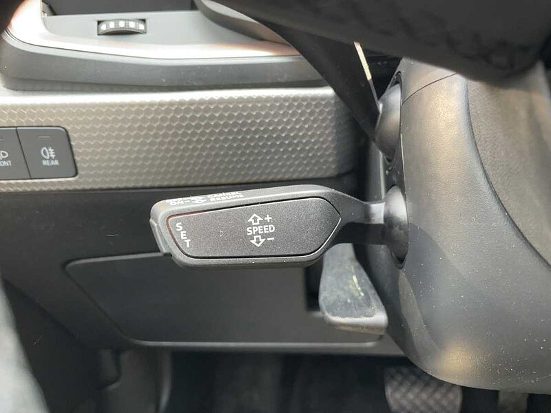 Audi A1 Sportback advanced SHZ LED KAMERA APP