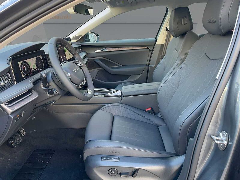 SKODA Superb Combi 142kW 2.0 TDI L&K AHK ACC Navi PDC W