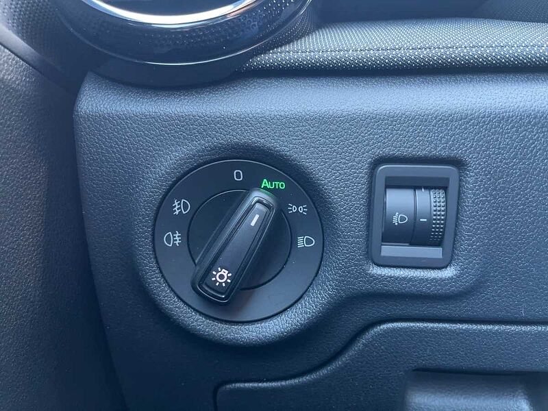 SKODA Fabia 1.0 MPI Selection LED PDC