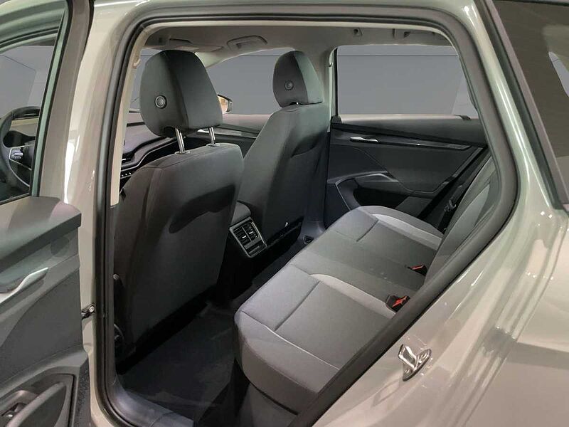 SKODA Elroq 50 Tour Studio Navi LED PDC Kamera
