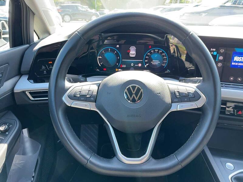 Volkswagen Golf VIII 2.0 TDI Life ACC Navi Virt LED PDC