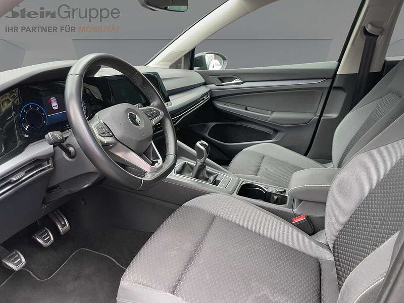 Volkswagen Golf VIII 2.0 TDI Active Virt LED CarPlay PDC