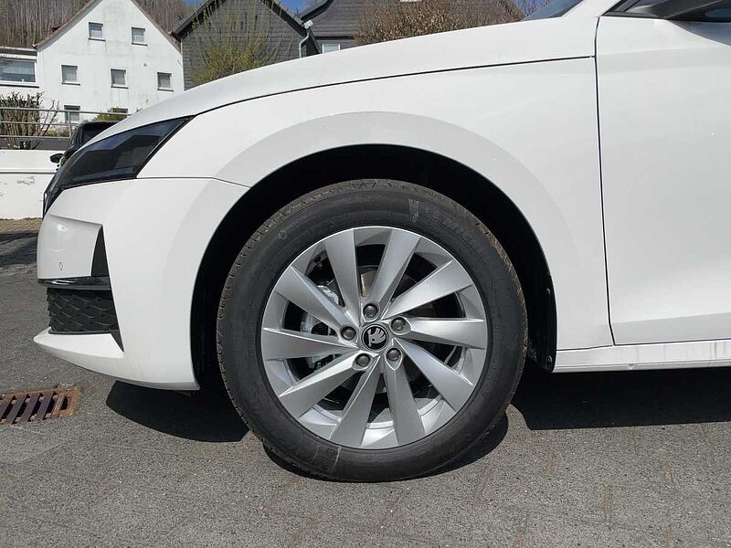 SKODA Octavia Combi 110kW 2.0 TDI Selection ACC Navi W