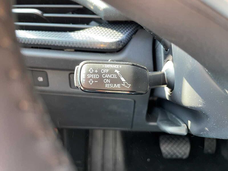 SKODA Elroq 50 Tour Studio Navi LED PDC Kamera