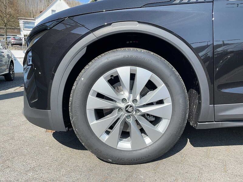 SKODA Elroq 50 Tour Studio Navi LED PDC Kamera