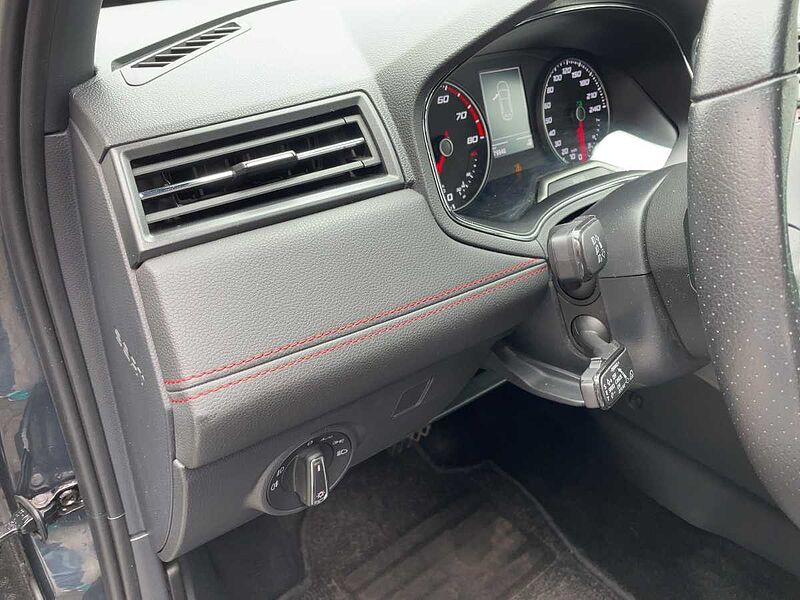 SEAT Ibiza 1.0 TSI FR Navi ACC LED PDC CarPlay