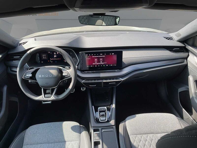 SKODA Octavia Combi 2.0 TDI W Sportline ACC LED Black