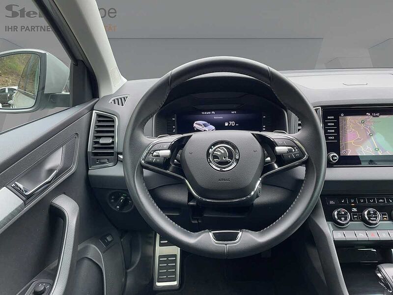 SKODA Karoq 2.0 TDI Tour AHK Navi Virt LED PDC Kamera