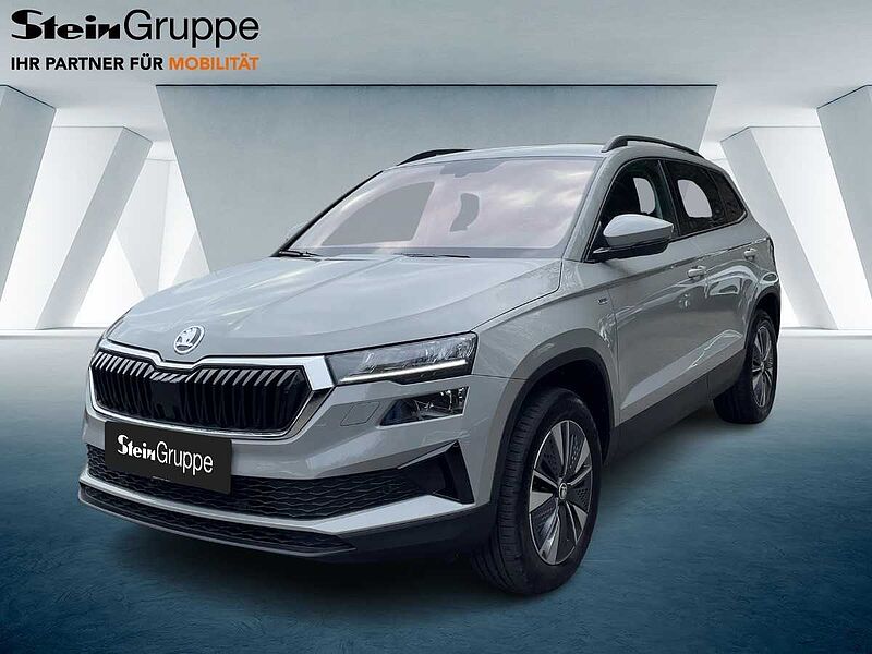 SKODA Karoq 2.0 TDI Tour AHK Navi Virt LED PDC Kamera