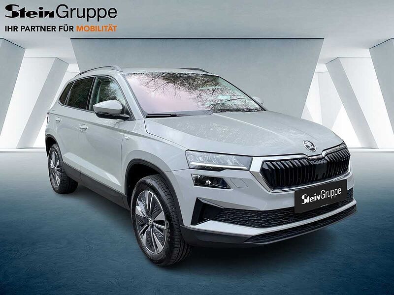 SKODA Karoq 2.0 TDI Tour AHK Navi Virt LED PDC Kamera