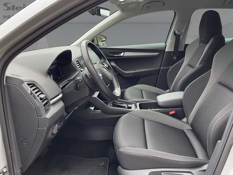 SKODA Karoq 2.0 TDI Tour AHK Navi Virt LED PDC Kamera