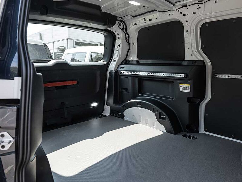 Volkswagen ID. Buzz Cargo Klima app connect AHK ID. Buzz