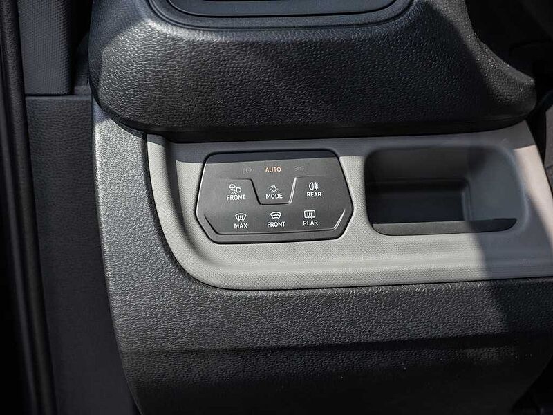 Volkswagen ID. Buzz Cargo AHK ACC app connect W