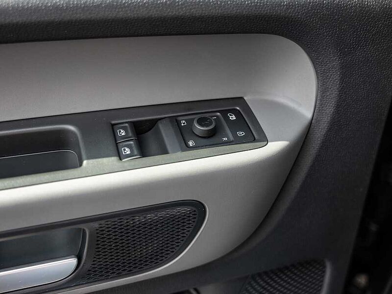 Volkswagen ID. Buzz Cargo AHK ACC app connect W