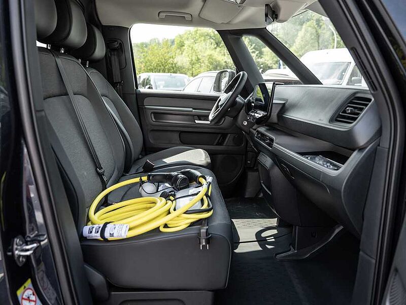 Volkswagen ID. Buzz Cargo AHK ACC app connect W