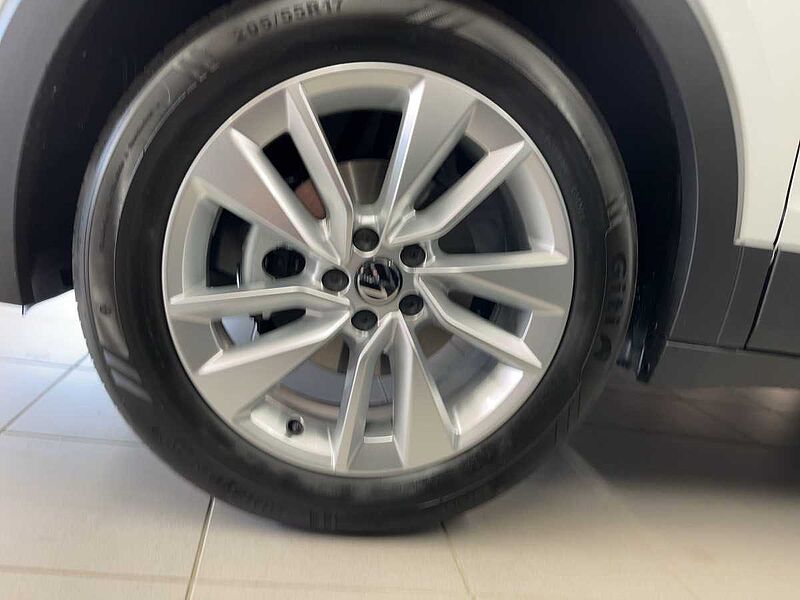 Volkswagen T-Cross Life 1.0 l TSI OPF DSG LED NAVI SHZ Goal