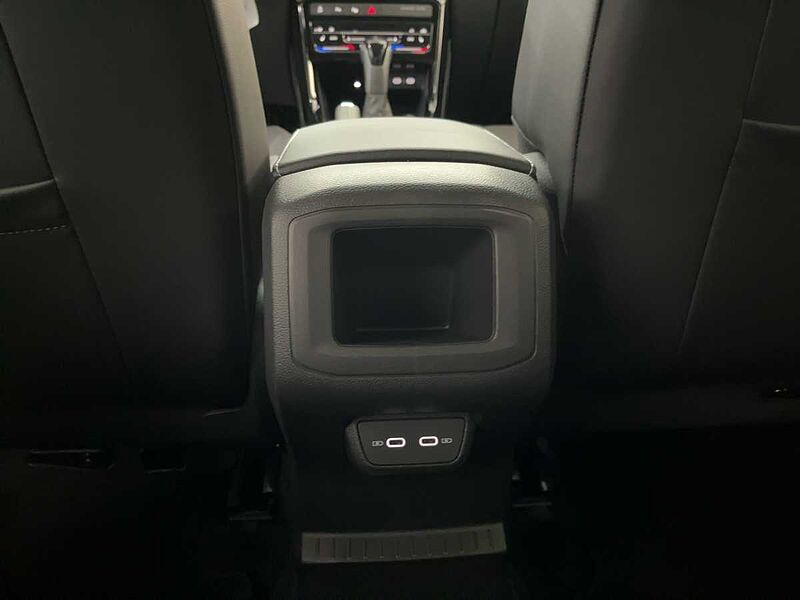 Volkswagen T-Cross Life 1.0 l TSI OPF DSG LED NAVI SHZ Goal