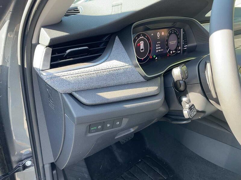 SKODA Octavia Combi 110kW 2.0 TDI Selection ACC Navi W