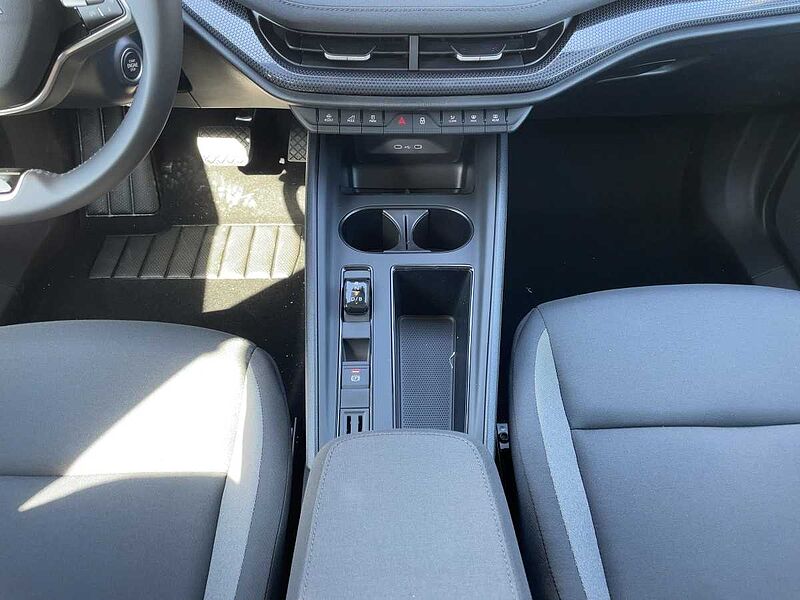 SKODA Elroq 50 Tour Studio Navi LED PDC Kamera