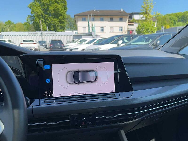 Volkswagen Golf VIII 1.5 TSI Style Navi ACC Virt CarPlay