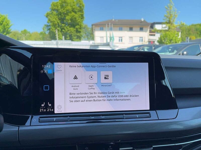 Volkswagen Golf VIII 1.5 TSI Style Navi ACC Virt CarPlay