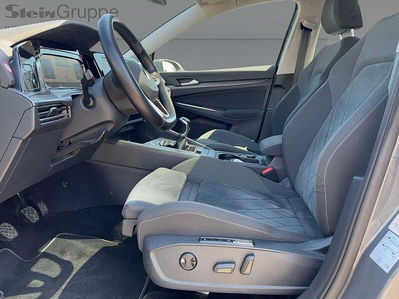 Volkswagen Golf VIII 1.5 TSI Style Navi ACC Virt CarPlay