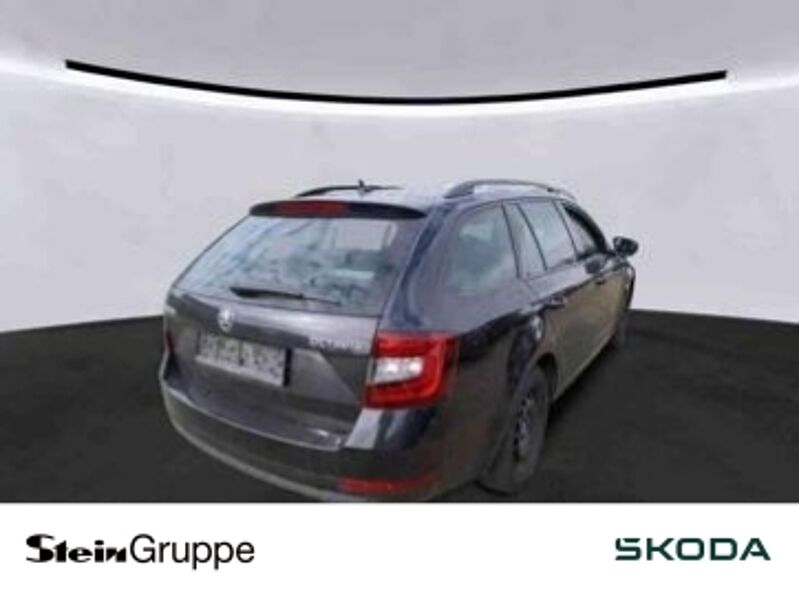SKODA Octavia Combi 2.0 TDI Soleil AHK Navi ACC LED