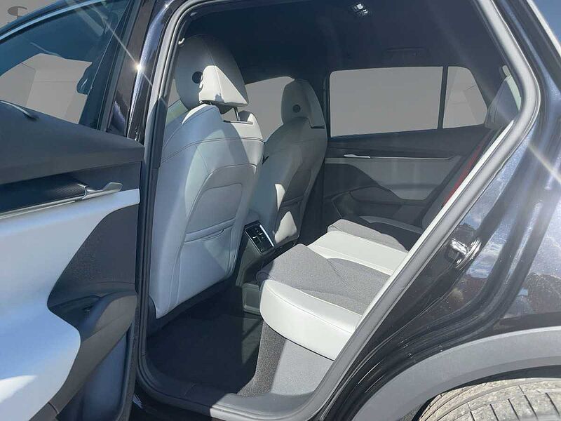 SKODA Elroq 85 Lodge Navi Virt LED PDC Kamera Alpha