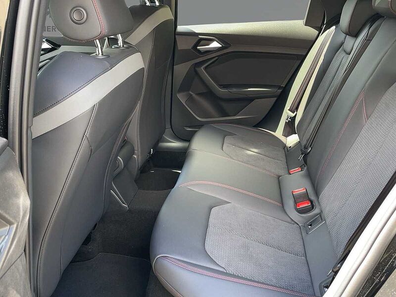 Audi A1 Sportback S line TFSI 110kW SONOS NAVI KAMERA LED