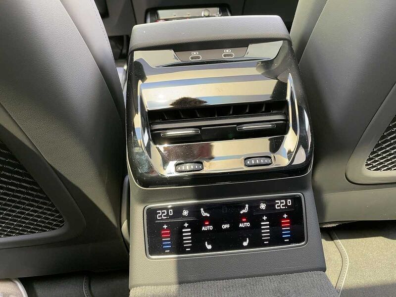 Audi A6 Avant TDI quattro 150 kW S tronic