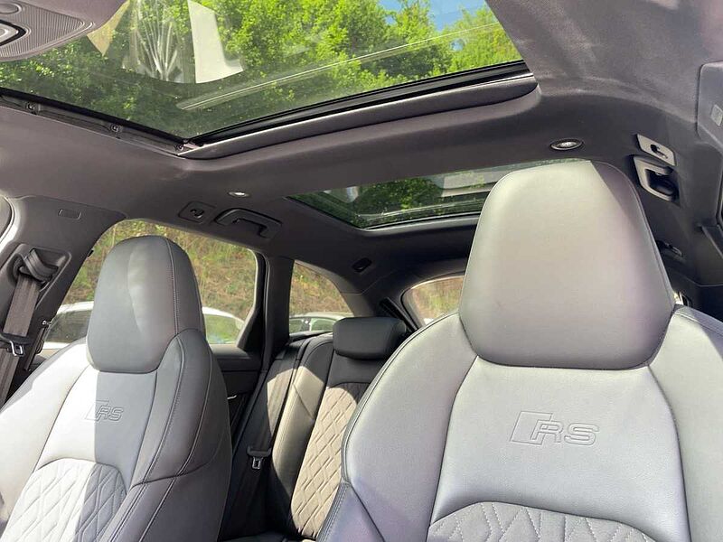 Audi RS 6 Avant 4.0 quattro TFSI Navi LED PDC Pano RS6