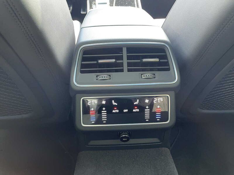 Audi RS 6 Avant 4.0 quattro TFSI Navi LED PDC Pano RS6