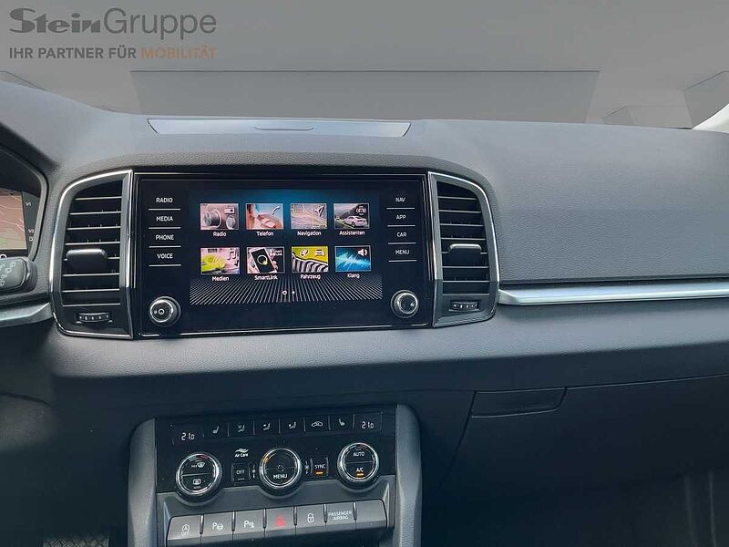 SKODA Karoq 2.0 TDI Clever AHK Navi ACC Virt LED PDC