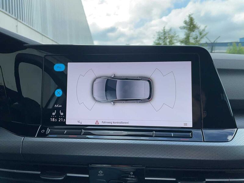 Volkswagen Golf VIII 1.0 TSI Active Virt LED CarPlay PDC
