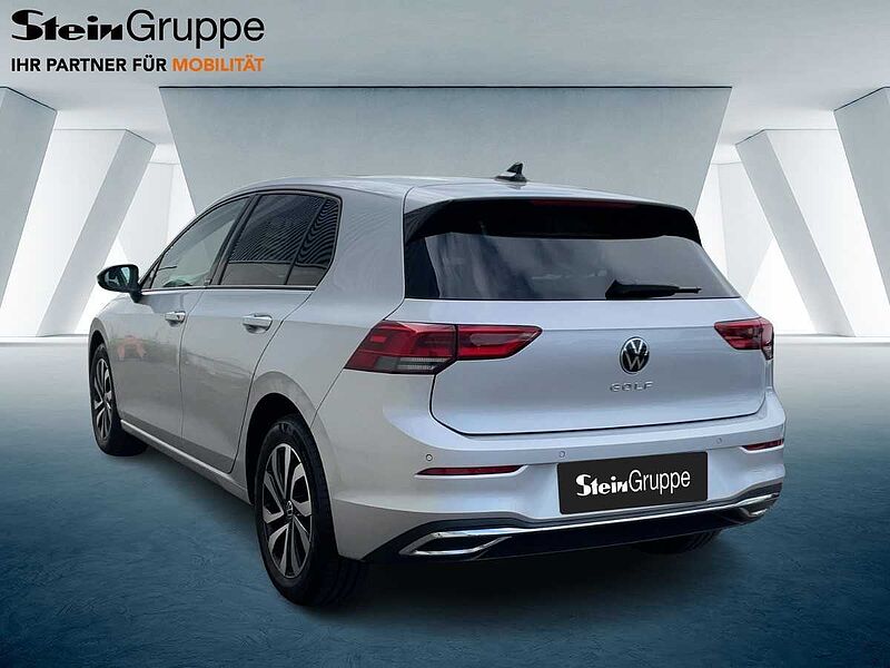Volkswagen Golf VIII 1.0 TSI Active Virt LED CarPlay PDC