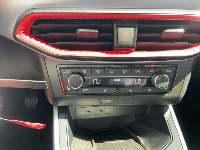 SEAT Arona 1.0 TSI FR Navi Virt LED PDC CarPlay