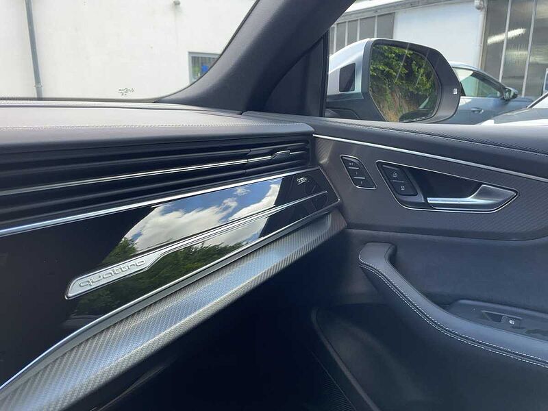Audi RSQ8 4.0 quattro TFSI ACC AHK Navi PDC HUD Sth