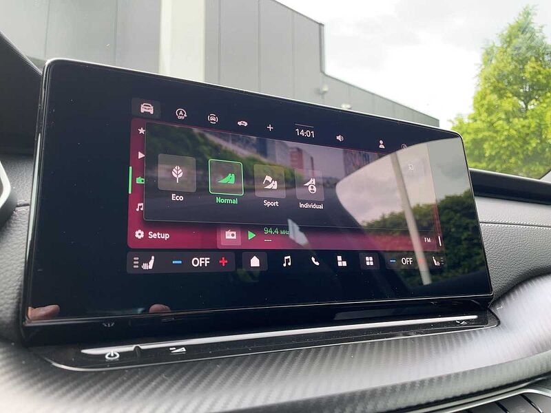SKODA Octavia Combi 2.0 TDI W Sportline ACC LED Black
