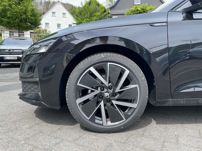SKODA Octavia Combi 2.0 TDI W Sportline ACC LED Black