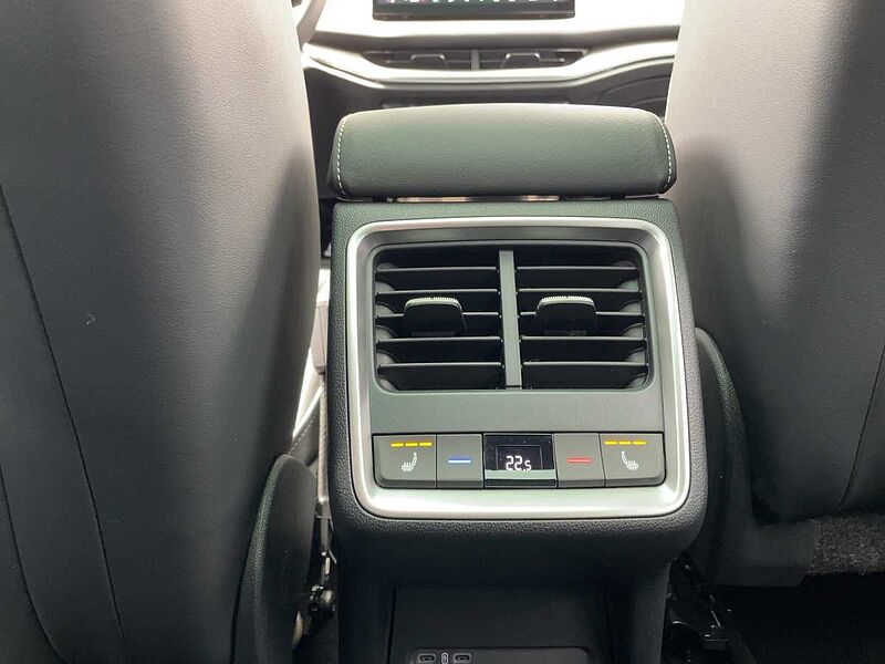SKODA Enyaq 85 x 85x Sportline AHK ACC LED Navi HUD